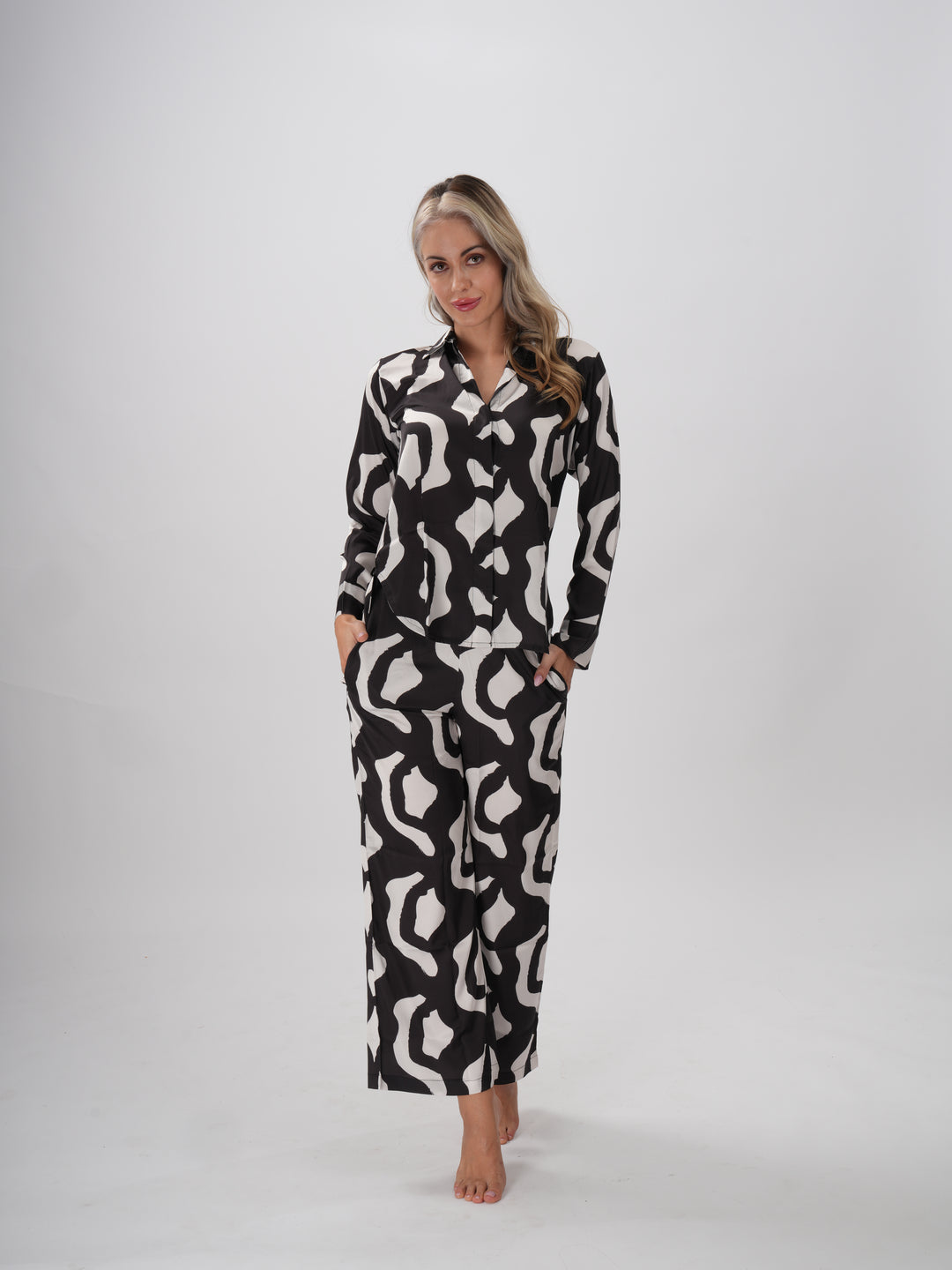 Black and white abstract print pajama set, consisting of a top and trousers - Bold & Ease Coord Set