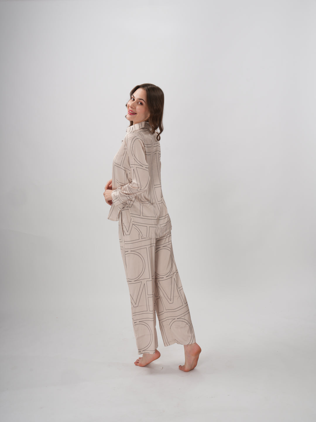 Beige and brown abstract geometric print women’s coord set with long-sleeve shirt and wide-leg pants – EverydayEdge Coord Set